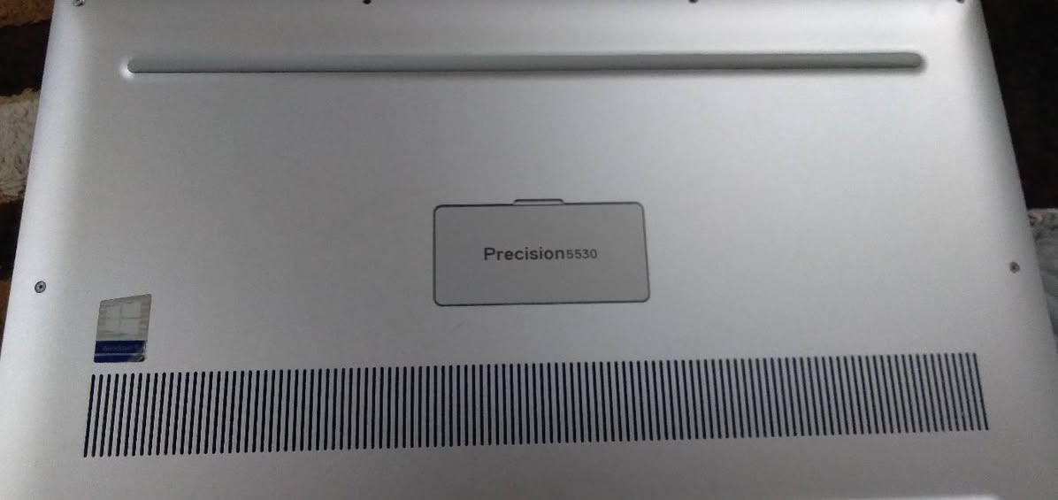 لابتوب workstison للبيع
نظيف جدا  استخدام  شخصي قليل الوزن خفيف ومتين 
 ذات معالج قوي يفيد طلاب الهندسة والبرامج الثقيلة 

🔕النوع غير اللمس 🔕 

⛔️ Dell Precision 5530  ⛔️

 يحتوي على المواصفات التالية:

- *المعالج*: Intel Core i7-8850H 

(6 خلاية )

12 خيط  

 *الرام*: 16GB DDR4 (قابلة للزيادة حتى 32GB)

📛الهارد 📛 *التخزين*: 512GB SSD M.2 (قابلة للزيادة حتى 2TB)

- *كارت الشاشة*: NVIDIA Quadro P1000 4GB GDDR5

- *الشاشة*: 15.6 بوصة Full HD (1920x1080)

- *البطارية*: 56 Whr أو 97 Whr

- *الوزن خفيف جدا 

🚫يأتي معه 🚫 

 1- شاحنة نظيفة جدا 

 2- ماوس 

 3- حقيبة 

السعر 500 الف 

⭕️ملاحظة = يعمل طبيعي لكن من الافضل  تبديل البطارية .

🔺️ تبديل البطارية السعر من 35-50 الف 🔺️


**إذا كنت صاحب هذا الإعلان وتريد حذفه لأي سبب، رجاءا أرسل رسالة إلى الدعم الفني**