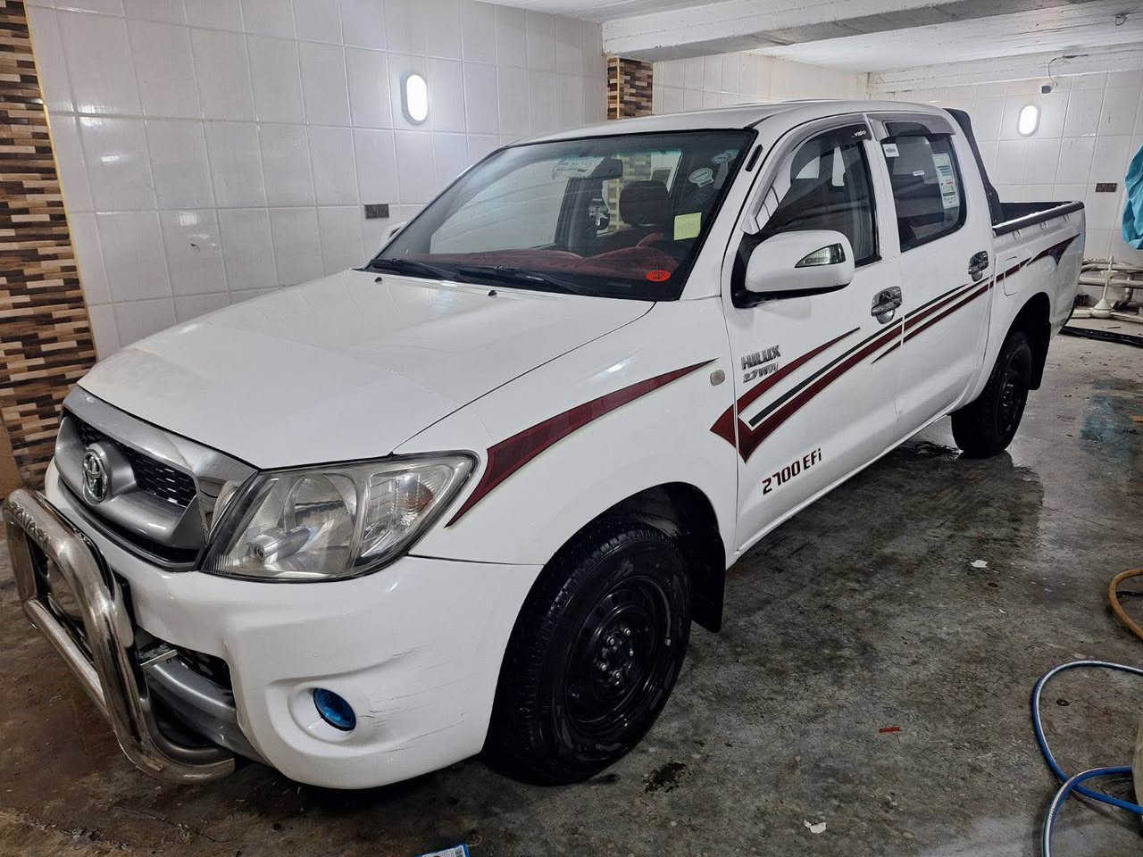 للبيع تويتا هايلوكس موديل 2006سعودي شاصي 19رةقمةسليمانية سةنةوية جديدة 2028بسمي بشرط طحويل 3قطع صبخ كفالة عامة سعرة 133$مكان كلار *********** كالار, السليمانية
