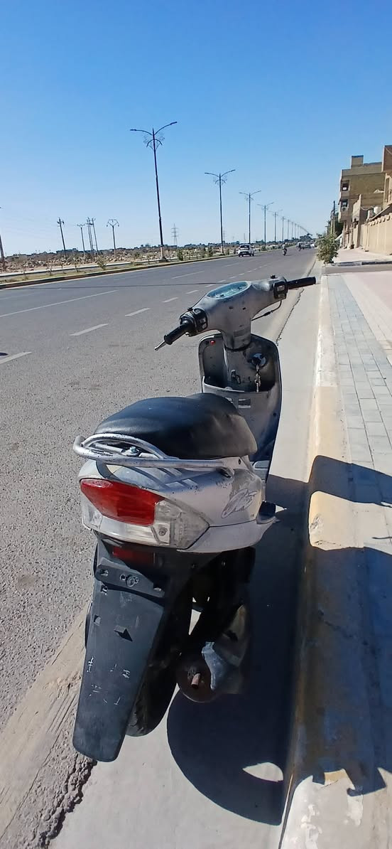 الحبايب هاي الحلوه للبيع كامله نقص بيها السلف واير الكيج
محركها ناعم وحلو هندر واحد 
سعرها 500وبيها مجال للطيبين 
رقمي *********** اتصل وبيك خير وتدلل 
مكاني سيف سعد
