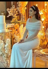 فستان • قياس ٤٢/٤٤ • ملبوس مره
