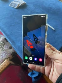 سامسونج S22 الترا • ٨ رام ١٢٨ • نقطة خضراء