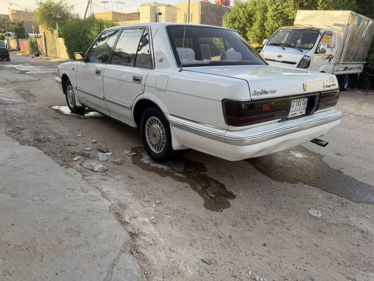سلام عليكم سيدان يسرى بلادي موديل ١٩٨٨ سيارة كير مكينة بطه مكفولات تخم تاير جديد صدر مامي وخلفي جديد سياره مال جناي السياره مكفوله من الضربه والعيب الشرعي بيها صبغ حزام بدون ضربه تبريد تدفئة شغال دواخل جديدة وبلادي رقم بغداد مشروع وطني لل٢٨ تحويل مباشر السعر ٦٠ مكاني بغداد بلديات وهذ رقمي ***********
