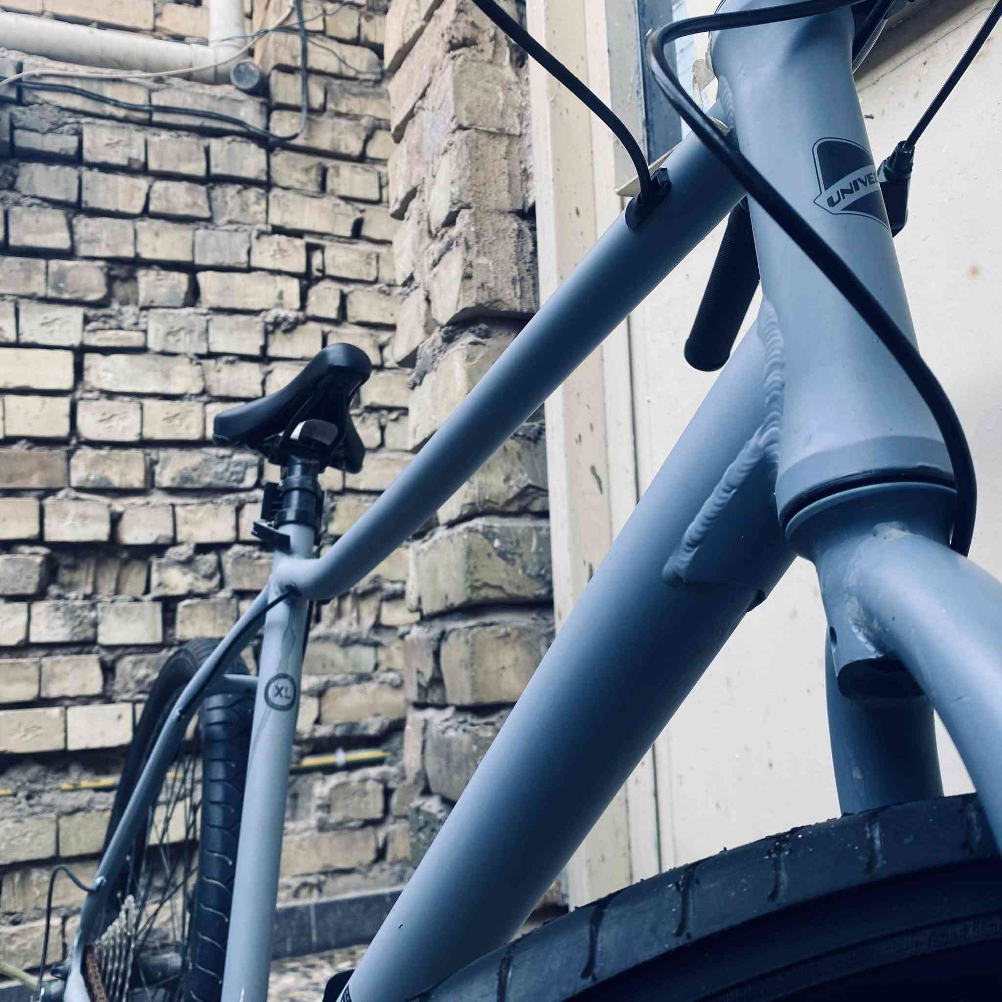 للبيع بايسكل جديد، مستعمل لفترة قصيرة جدا.. Univega أمريكية التجميع، مناسبة للمشاوير داخل المدينة والرياضة اليومية. الدراجة خفيفة وسلسة في القيادة ومريحة جداً للطرق داخل بغداد. السعر 180 الف دينار.. وللاستفسار الرجاء التواصل على الخاص..


**إذا كنت صاحب هذا الإعلان وتريد حذفه لأي سبب، رجاءا أرسل رسالة إلى الدعم الفني**