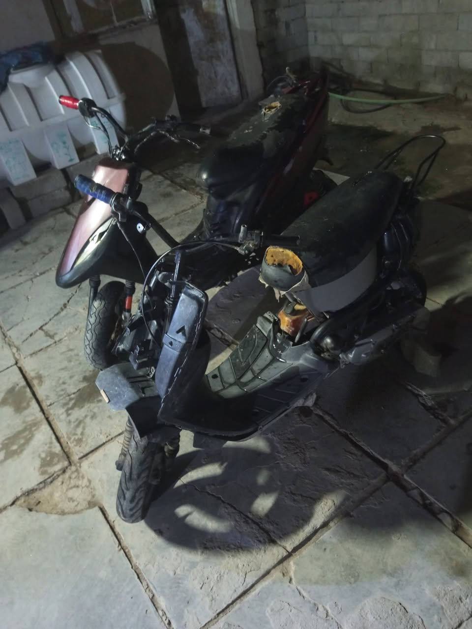 بعد تسعه للبيع 
***********
