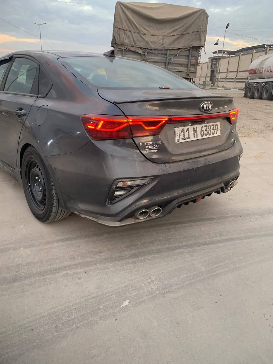 السلام عليكم كيا فورتي موديل2021سعر 114 وبيها مجال كير عادي كير عادي رياضي وبنفس وقت اقتصادي
فئة GT تيربو GDi 1600 محرك لاتنقيص ولابخار ولاصوت
فول مواصفات فتحه سقف تحديد مسار بصمة تشغيل بصمة ابواب اشارة ترحيب اشاير بالمري توقف ذاتي رادار امامي صندوق ذكي يفتح عند الاقتراب ماشيه 90الف
ميكانيك وكهرباء كلها تمام وارد امريكي حادثها جاملغ امامي ايسر لغد شاصي مكفول  رقم بغداد باسمي 
عنوان سياره بغداد ابوغريب
واتساب  *********** للاستفسار اكثر
