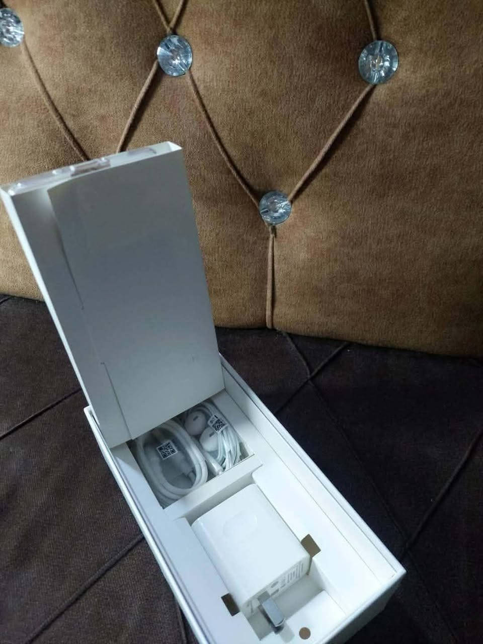 السلام عليكم شباب جهاز الي معروف من قبل الكل والجهاز إلى حد الآن مطلوب بالسلوك هواوي P30 pro القطعه نظافه الف بالميه كلجديد ملحقات مامستخدمه كفرات عدد ٣ وياه للبيع أو مراوس ايفون الجهاز ذاكره ١٢٨ ومعروف مواصفاته المكان بغداد شارع فلسطين سعر ٢٢٥ الف بغداد, العراق


**إذا كنت صاحب هذا الإعلان وتريد حذفه لأي سبب، رجاءا أرسل رسالة إلى الدعم الفني**