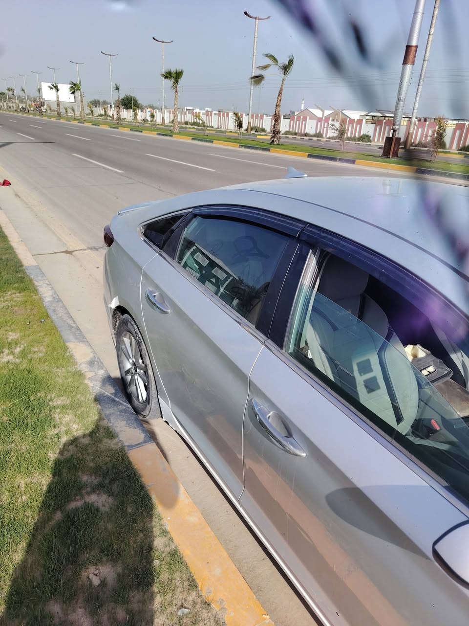 السلام عليكم سوناتا للبيع 2017 مكاني الفلوجه الكرمه السعر 120 مع المجال *********** ♥️***********
