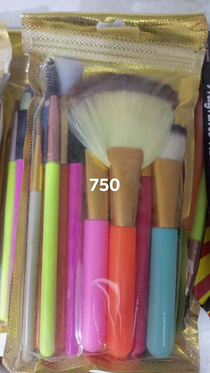 تصفية محل حاجه الف كلشي بسعر الجمله الاسعار مكتوبه بالصور +رفوف 47 رف كاملات سعر 200 وبيهن مجال بسيط
تصفية محل حاجه الف كلشي بسعر الجمله الاسعار مكتوبه بالصور +رفوف 47 رف كاملات سعر 200 وبيهن مجال بسيط 
*********** بيه واتساب
