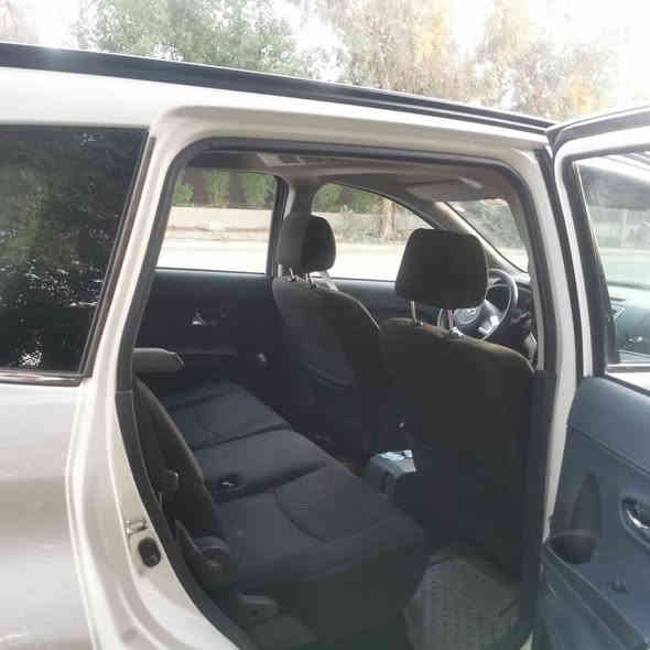 تويوتا راش TOYOTA RUSH 2019 سعر 143‪
ماشية 82 km الف  ***********‪ الاعظمية 
المواصفات: خليجي وكالة شركة SAS (رقم بغداد) الانكليزي الجديد باسمي تحويل مباشر 
السيارة كفاله عامة من الحادث بس بيه بارد باب الصدر والباب الخلفي 
1. محرك 1500 سلندر 4 DUAL VVT-i 
2. نظام fhn الوقود ECO ومانع انزلاق ABS.
3. كير اوتوماتيك.
4. مقاعد مخمل (٧ راكب).
5. ٨ ايرباك. 
6. لايت زنون(عالي+ناصي) LED ثلجي , بك لايت LED , بك لايت ضبابي.
* تبريد امامي وخلفي 
* بصمة اصليه عدد ( 2 ) 
* خمسة ويل كب اصلي 
 كأمره خلفيه في المراية مسجل ابلادي CD
* اللتر الواحد من الوقود يكفي ١٦ كيلومتر.
* صدر وكير ومحرك كلة بلادي.
السعر ١٤٣ وبيه مجال بسيط ان شاء الله 
🌹السيارة في بغداد الاعظمية🌹 بغداد
