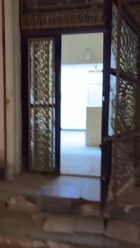 50متر لايجار طابق اول مجمع شواطي دجله يجاره 275الف التواصل 07870772953...