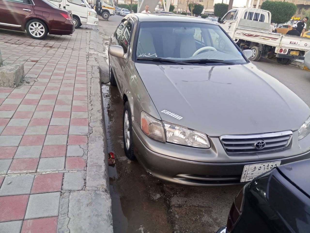 كامري موديل ٢٠٠١  لون سلفر مصبوغه عام للجماليه بدون حادث او اي ضربه 
٤ سلندر 
تبريد شغال 
سياره جاهزه بدون اي نقص 
السعر ٦٩ ورقه 
رقم سياره بغداد
مكان السياره الانبار / الفلوجة
*********** او ‏‪0781 979 8143‬‏
