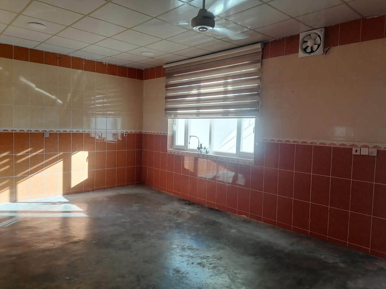 🏡 خانوو بو فروشتن له گه ره كى باروتخانه نزيك مزگه وتى هاوكارى 

📐 روبه ر :
▪️220 متر

✨ زانیارییەکانی خانوو / موڵك :
▪️  3 ژور نوستن - هول - مطبخ  - ميوان - گه راج

💰 نرخ : 60 مليون 

📞بۆ زانيارى زياتر په يوه ندى بكه ن به 
عقارات ستار اكرم بازرگان

*********** ☎️
*********** ☎️

#كركوك #عقارات #عقارات_كركوك
#بيع_بيوت #شراء_بيت #استثمار
#بيوت_للبيع #فرص_عقارية
