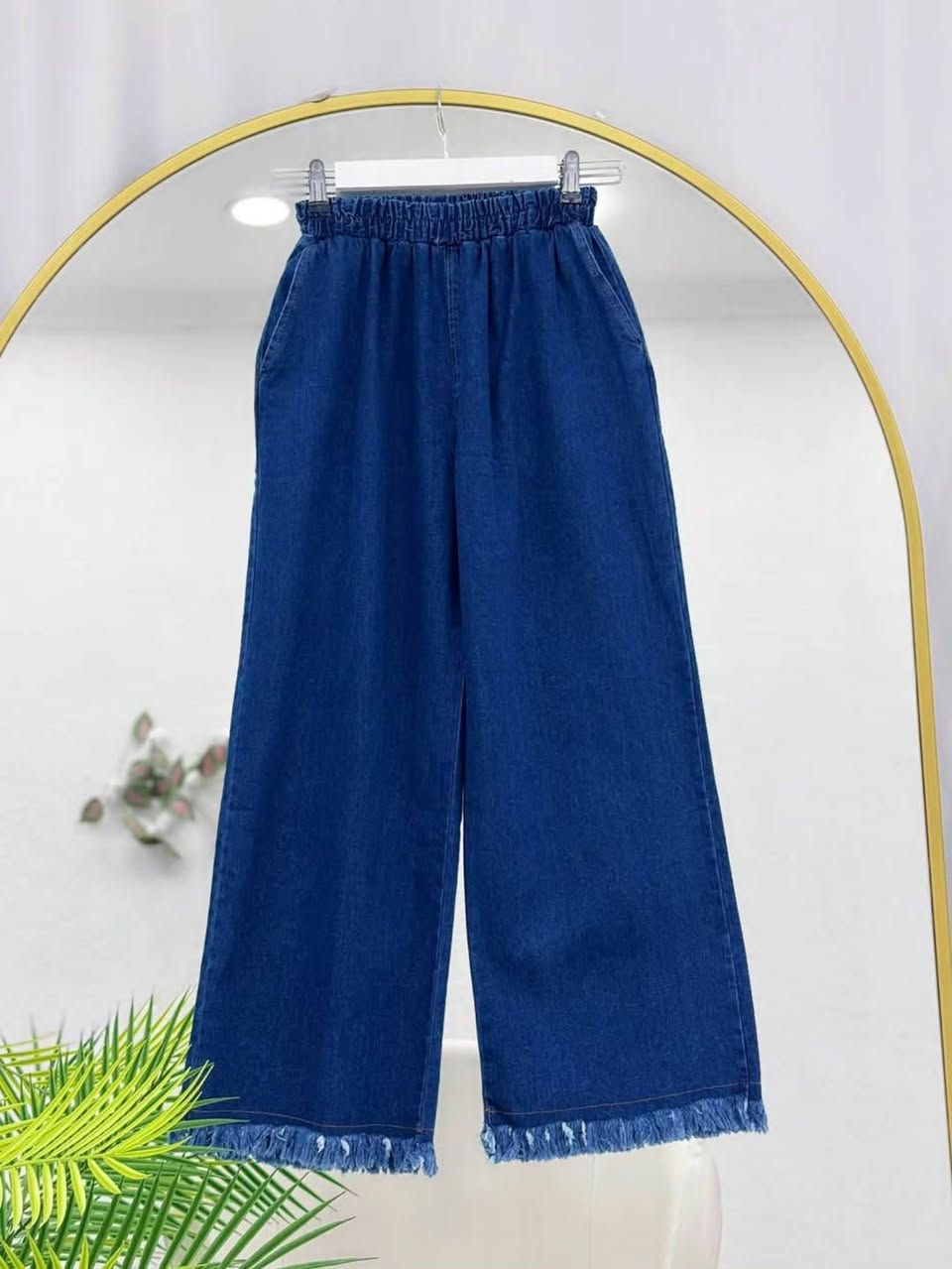 قميص يجنن باللبس 
القياس m 38
L 40
Xl 42
Xxl 44
طوله ٨٠ سم
تجهيزات العيد مستمره مع الجوهرة #منشن #الموسم_الجديد #تجهيزات_العيد #بضاعة_تركية_راقية #اكسبلور #ريلز #اكسبلور_فولو #كوالتي_ممتاز #التوصيل_لباب_البيت #توصيل_جميع_محافظات_العراق


**إذا كنت صاحب هذا الإعلان وتريد حذفه لأي سبب، رجاءا أرسل رسالة إلى الدعم الفني**