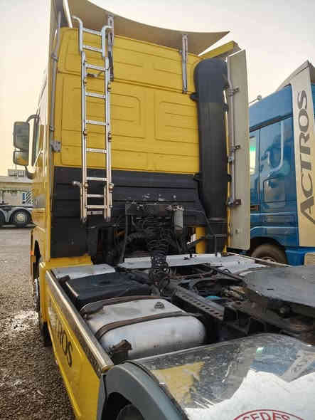 سياره لل البيع سياره مكفوله 1853✈️ اكتروس ميكا سبيس موديل2001 / ***********
