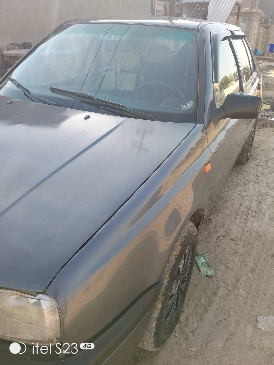 سيارة فنتو موديل 93 محرك ٢٠٠٠ گير عادي محرك شرط لاتنقيص ولا تبخير كهربائيات شغالة صدر امامي خلفي نضيف تاير نص عمر تبريد عايزه بس غاز ويشتغل صبغ جماليه بدون ضربه سنويه ل٢٧ شرط التحويل الرقم صلاح الدين مكان السياره سامراء
الاستفسار على هذا الرقم ***********
