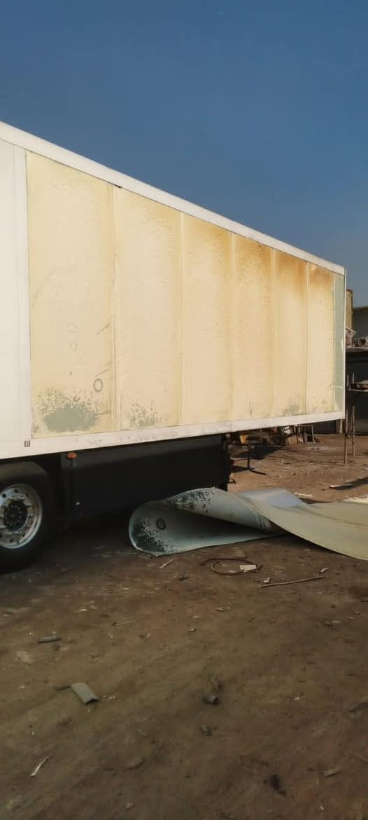 سلام عليكم محلات كريم ابو زهراء تصليح جميع ضربات البرادات تصليح  الأبواب تصليح كاعيات جرف النداف *********** ابو زهراء
