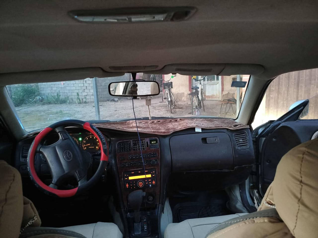 سلام عليكم سياره مارك نفخ مديل 94 رقمه بابل نكليزي سياره بيه كفر كصه خلفي من ليابان مو هنا والباقي مكفول مصبوغه عام جماليه  سعر 58وبيه مجال مكاني نجف ناحيه حريه الشراي بي خير ويدلل ***********
