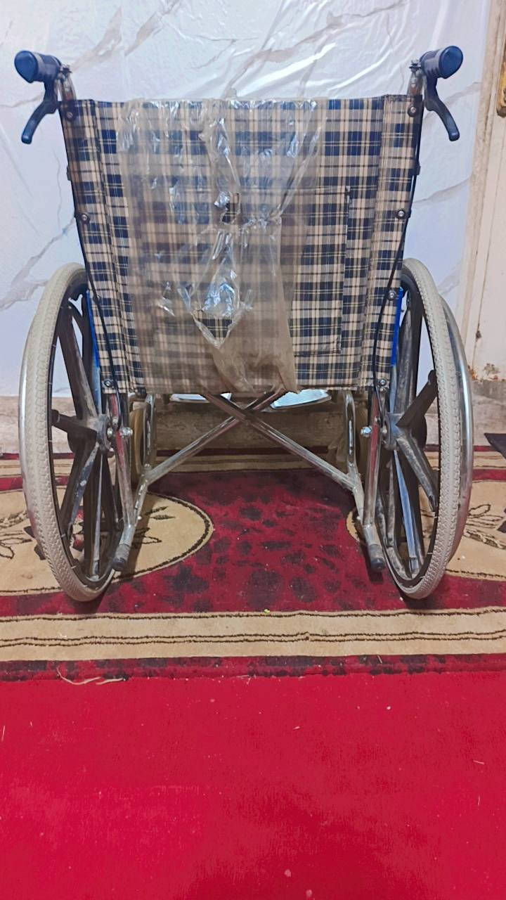 السلام عليكم عربانانه معوقين جديده السعر 75000العنوان نجف حي الوفاءالاتصال على هذا الرقم ***********
