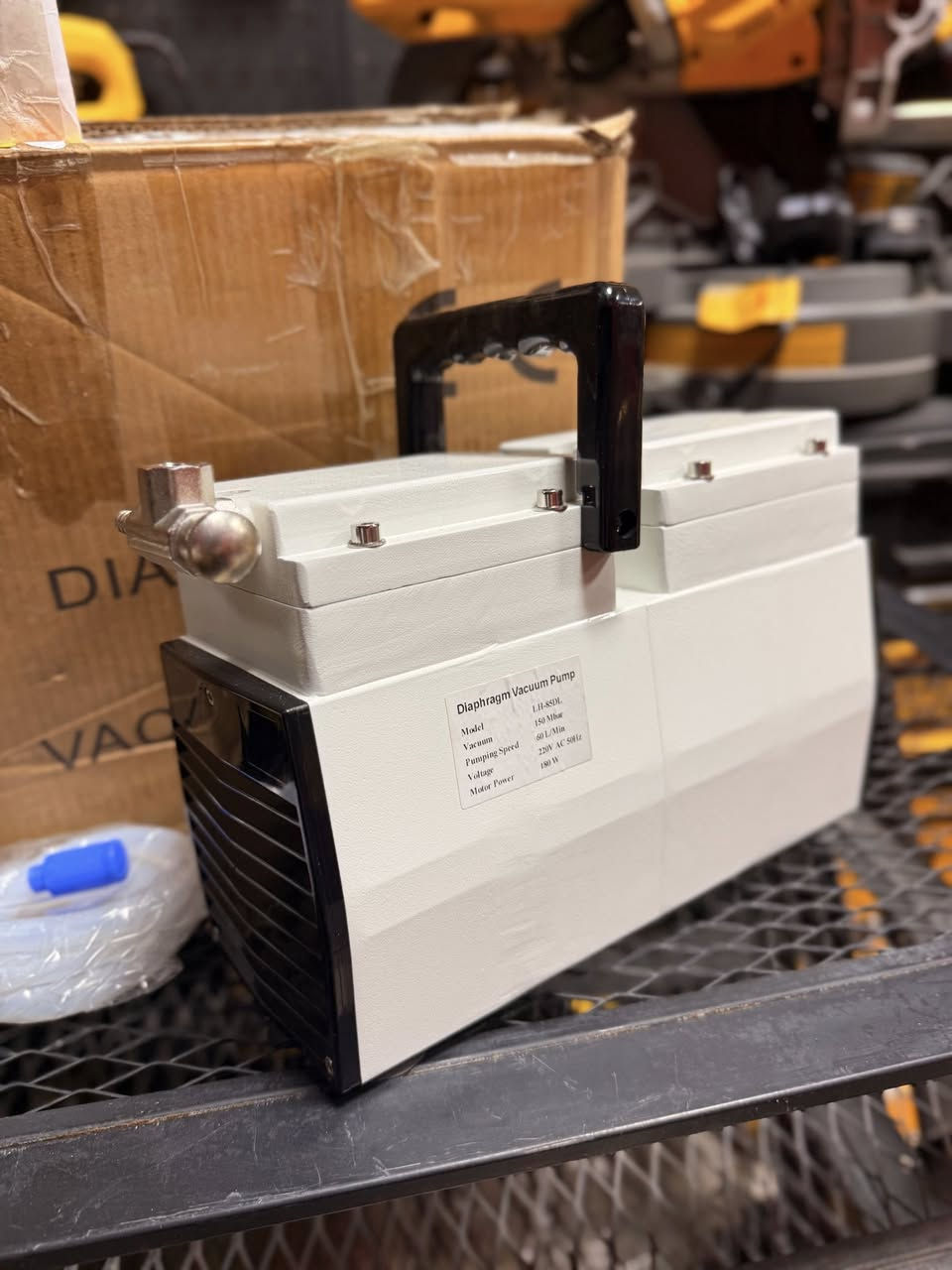 جهاز فاكيوم يم طبي 
Lh85-Dl
180 واط 
150m/bar 
كهرباء 220 
للاستفسار اكثر خاص او واتساب 
***********
