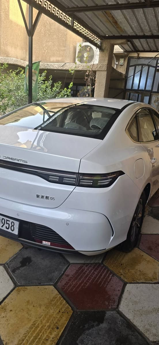 دستروي 25
مكفولة من شخط 
ماشية ٥
غراضها كاملة مع شاحنه اصلية 
مغلفة ارظية وصندوك
سعرها ١٨ و٥٠٠
***********
مكاني الكرخ
