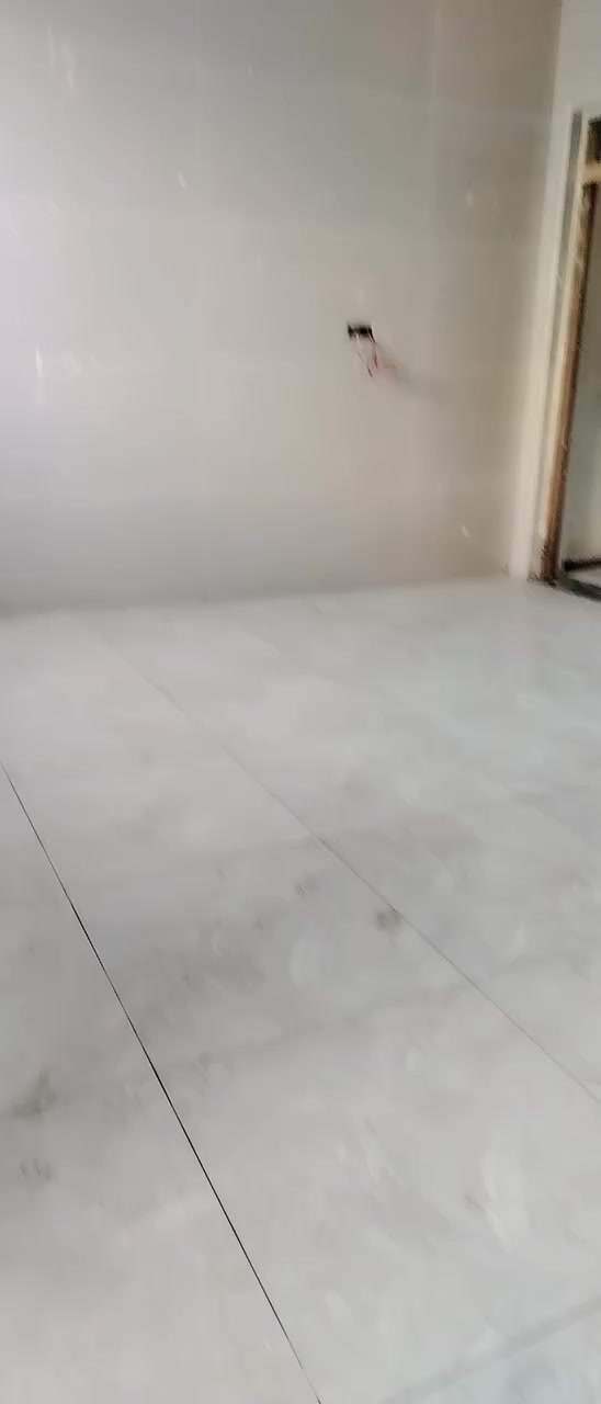 اسلام عليكم
خلفه سيراميك 
متفرغ  شغل مرتب  وممتاز 
ع المتر ع اليوميه عملنا في الناصريه  ***********
