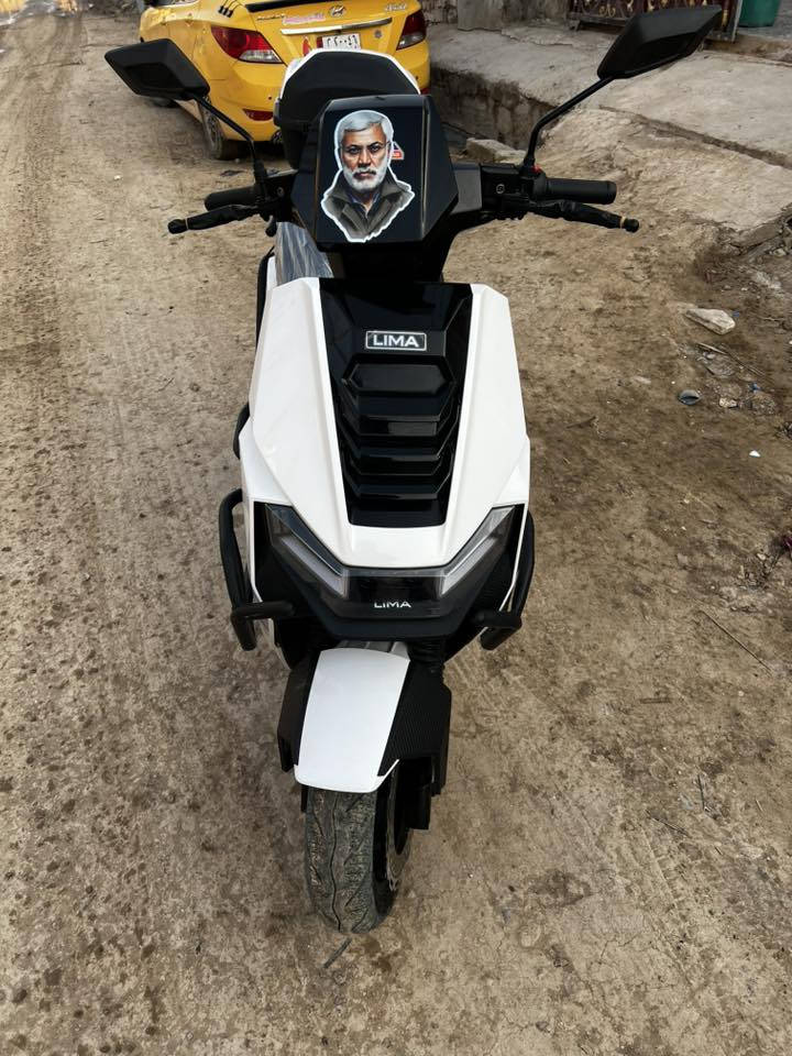 السلام عليكم..دراجه كهربائيه __ليما__ موديل 2025..دخول جديد..عدد البطاريات ..6.. جرافيك ...72.فولت ...55 امبير ...السرعه 140.k ..حقيقي ...مع الوزن 130.k...حجم الملف(2500)..دراجه وضع وكاله الله شاهد من الدوام للبيت مسافة عشر دقايق وارجع حيل نظيفه ...جكات شغاله ..كهربائيات كله شغاله..اشاره..دبل اشاره..لايت عالي ناصي هورن سكن ...مابيه اي نقص...شاحنه ذكيه تدعم الشحن السريع والأيقاف الذاتي عند امتلاء البطاريات جهاز حماية سويجين بصمتين..وصل المعرض بيها ...السعر ( مليون و200.) قفل ..مكاني بغداد الامين...الشراي يتصل..***********..واتساب متوفر..
