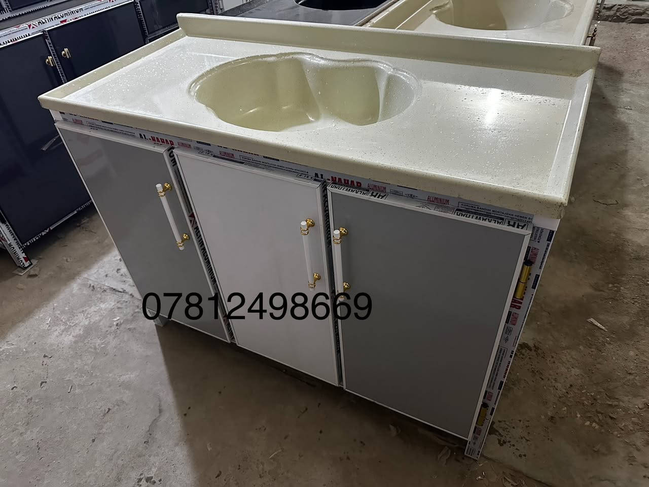 كاونترات تزكام كلمن وسعره نزل الصوره وانطيك  السعر العنوان ناصريه شارع الاخلاص يوجد توصيل ***********
