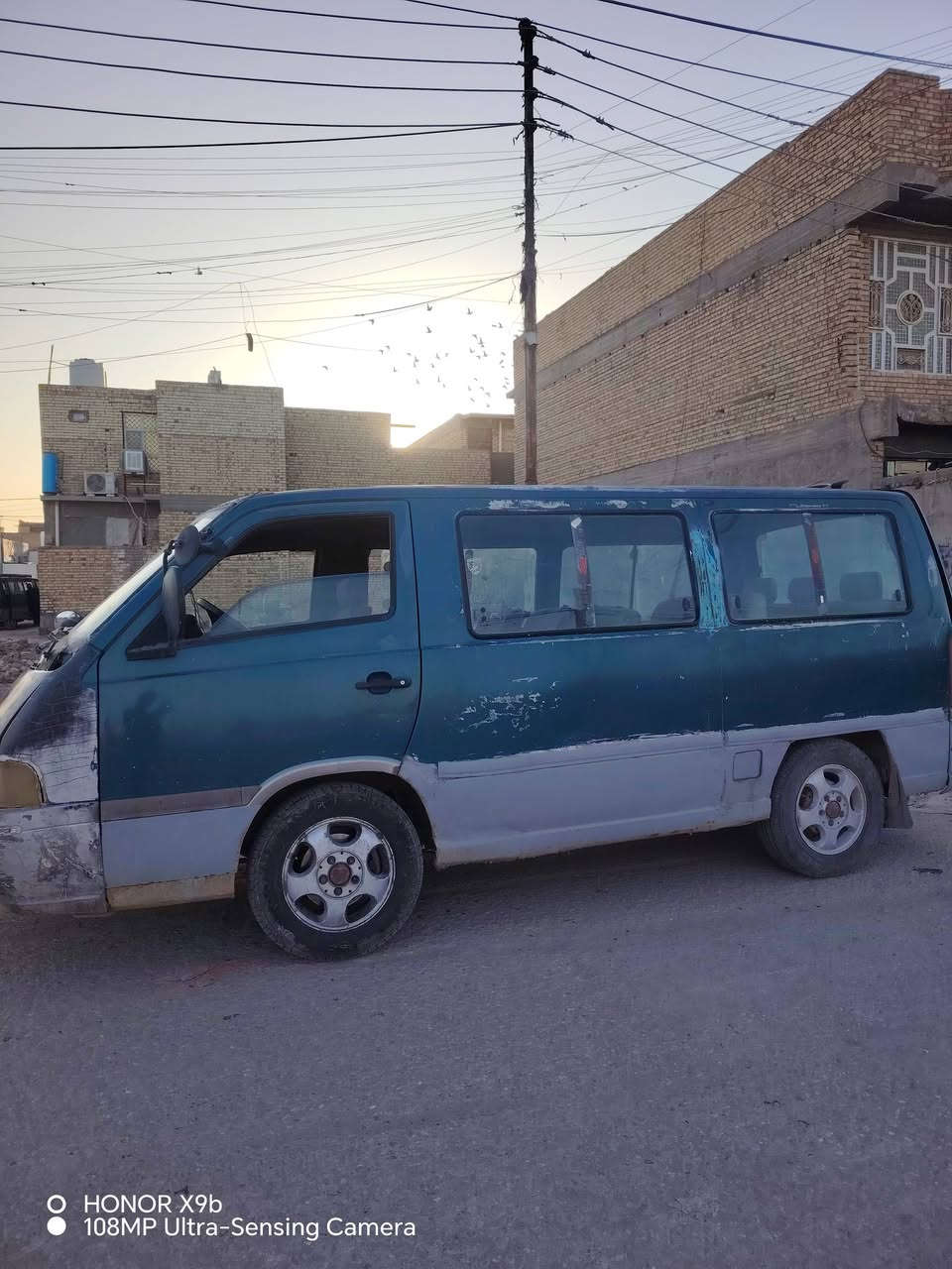 سلا عليكم السياره البيع بيه المكينه ضعيفه تخم تاير السياره بلديه فقد ملكه ماندله اني ابيع هلموجود  السعر 22وبيه مجال التواص ***********
