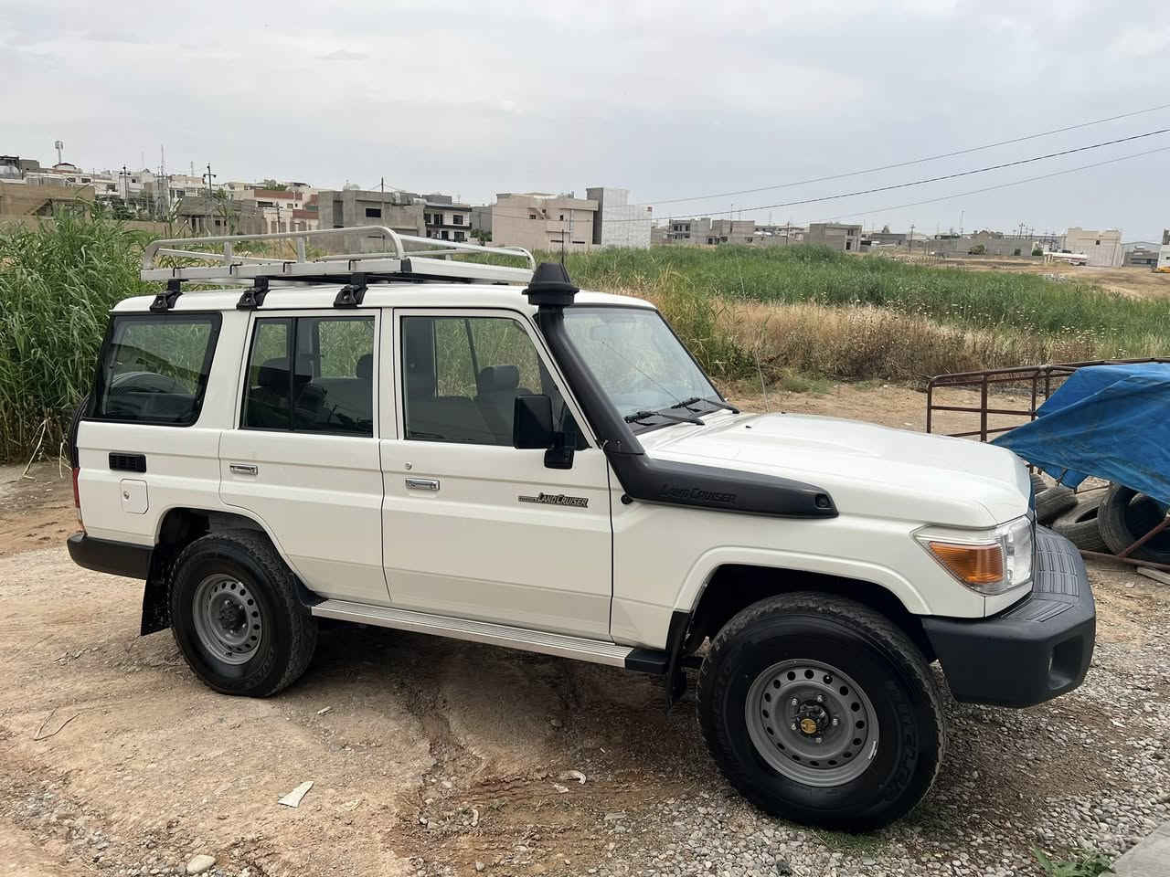 للبيع شاص ٢٠١٥ كاز ياباني اصلي ماشي ٩٩ الف محرك بمونوزل 
تخم تاير جديد سنوي جديد بسمي بدون صرف و بخار سيارة جديد جديد ✅ مكفول كفالة عامة دعامي ال دعامي بشرط 
***********
