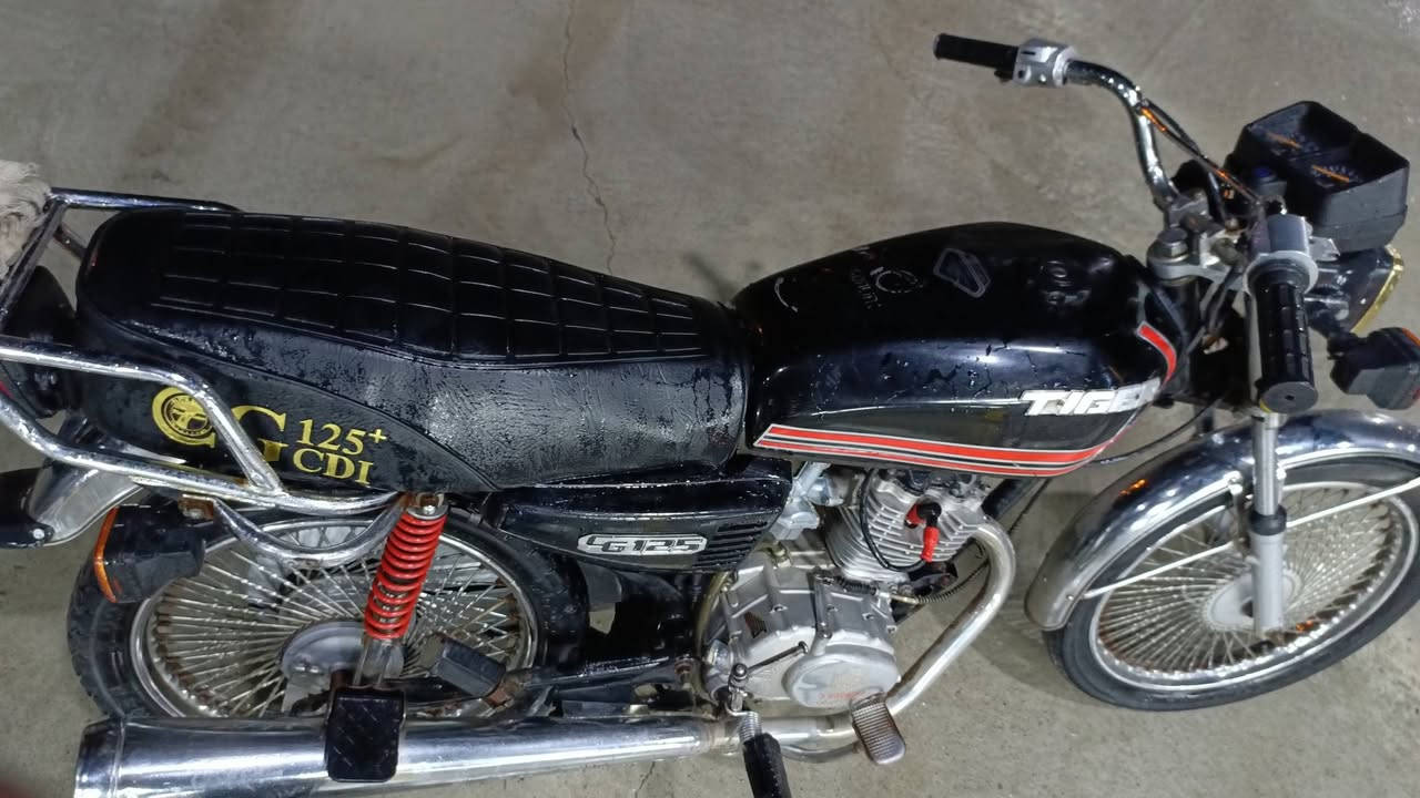 سلام عليكم للبيع تايكر ماطو بي منفيس نضيف وكاعد لا صرف ولا نفخ دبلات شغاله لايتات دشبول شغاله 🌺 السعر 300 💲
‼️الرقم ***********
