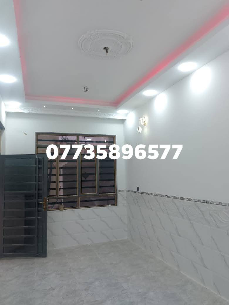 السلام عليكم مشتمل في حي الخضراء مساحه المشتمل 120 متر قرب جامع الزبير البيت زيرو للاستفسار والاتصال على هذا الرقم ***********
