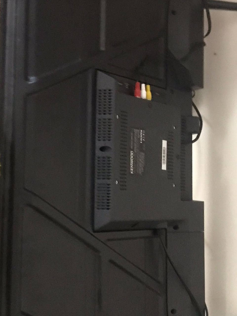 السلام عليكم لازمه للبيع جديده ما مستخدمه البيع 100وبيها مجال ابو غريب حي المنهدسين الحجم 32
***********
