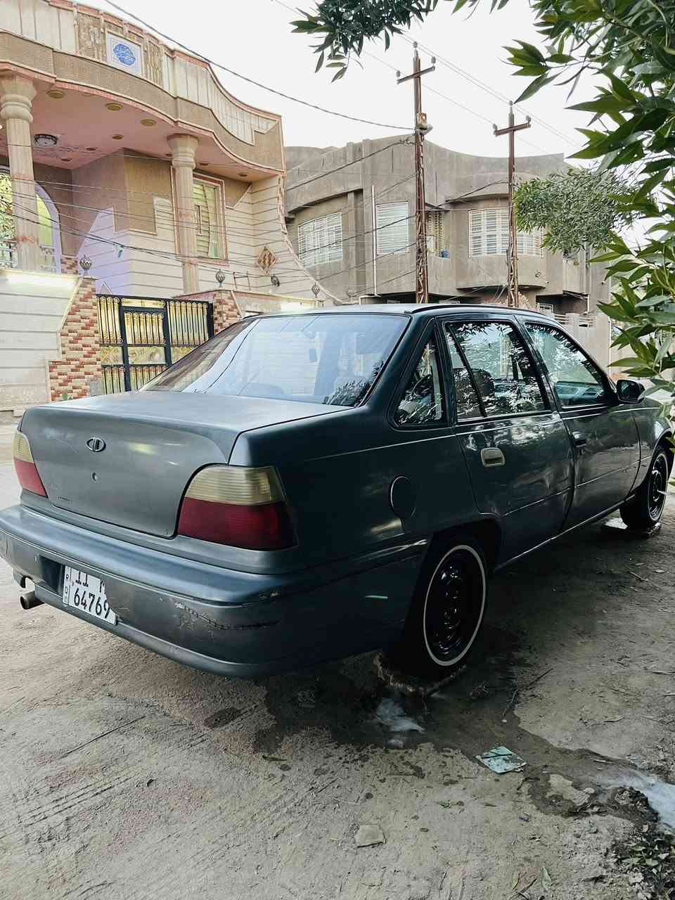 السلام عليكم دايو سلو للبيع موديل 1994 السياره بلاديه كلها لأضربه ولا صبغ ولا خياس حلوه كلش كهربائيات كلها شغاله رقم بغداد أنكليزي بأسمي سنويه ماصاقطه حداديه كلها جديده تخم تاير جديد انتاج 2025 كير ومحرك خير من الله كير أوتماتيك تبريد شغال السياره جاهزه ماناقصه برغي السعر 35 وبيها مجال  مكان نجف مناذره للأستفسار اكثر *********** ملاحظه غير متواجد ؏ــ الفيس
