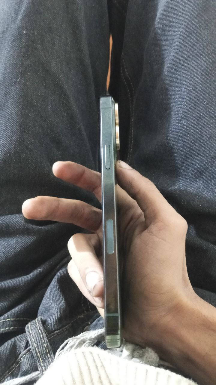 سلام عليكم جهاز ١٣ نضيف وماله مامفتوح شاشه بطاريه اصلي جهاز اوربي بطاريه معلايه 92من شريه ضمان نطيك ذاكره 256 العسر 750 وتساب موجود ***********
