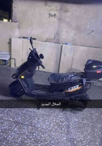 دراجة جديده لك ماشيه اقل ال٢٠٠٠ شحن بطارياتهة بحالهة جيده الشراي يتصل ...