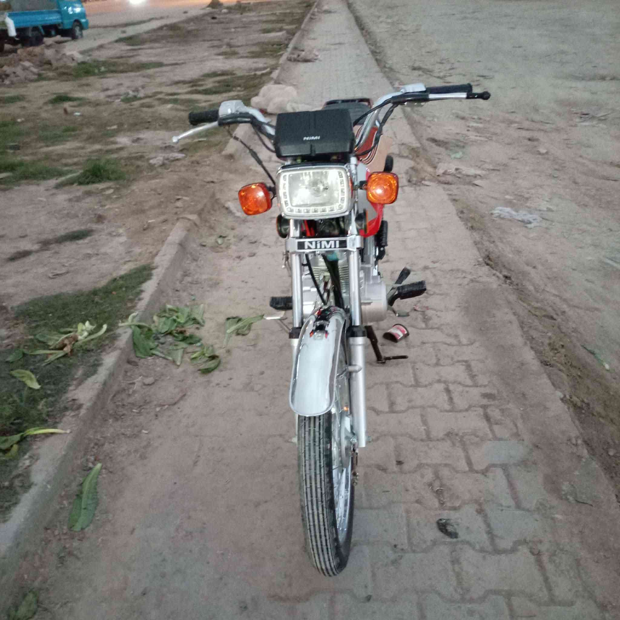 السلام عليكم دراجه نامه 25 امتياز اوراق سكنر دراجه مقفوله محرك ما مفتوح مكان احله  شارع 80 السعر خاص ***********
