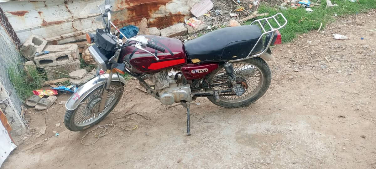 سلام عليكم ايراني تايكر اربعه كير موديل واحد وعشرين مكينه شرط ناعمه حيل مبدل بس ولفات كهربايات كله شغاله بس عوزه اشاير خلفيه السعر 350قفل مستعجل علا بيعته مكاني صلاح الدين تقاطع بني سعد اتصل وتدلل الرقم ***********..
