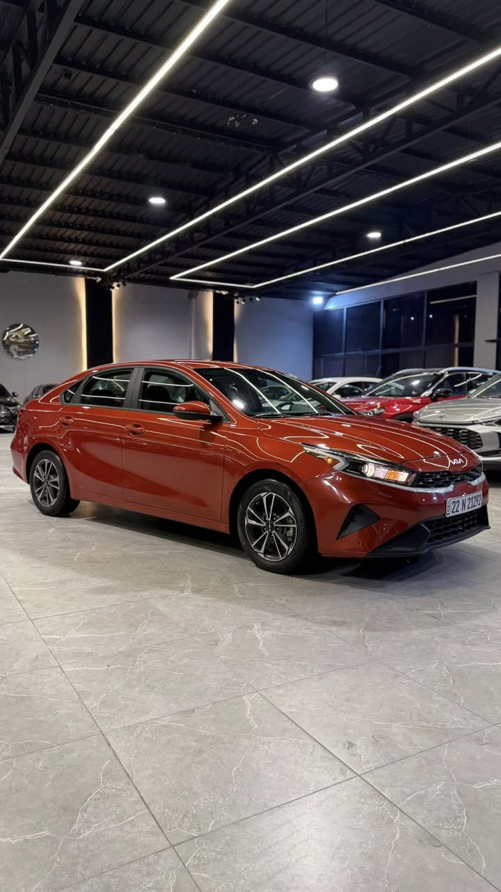 السلام عليكم 
فورتي موديل 2024 فقط بيع
تقريرها بس الدعاميه واكعه طلع بيها باب خلفي صبغ وجاملغ خلفي مبدل بس گفر
السعر 137قفل مرقم اربيل 
***********
