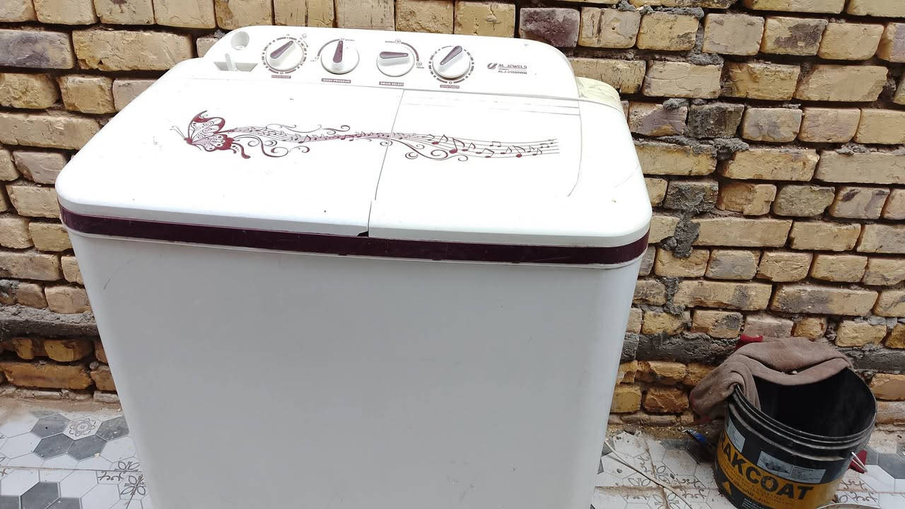 غساله للبيع نضيفه شرط الشغل مكان سومر السعر 50
***********
