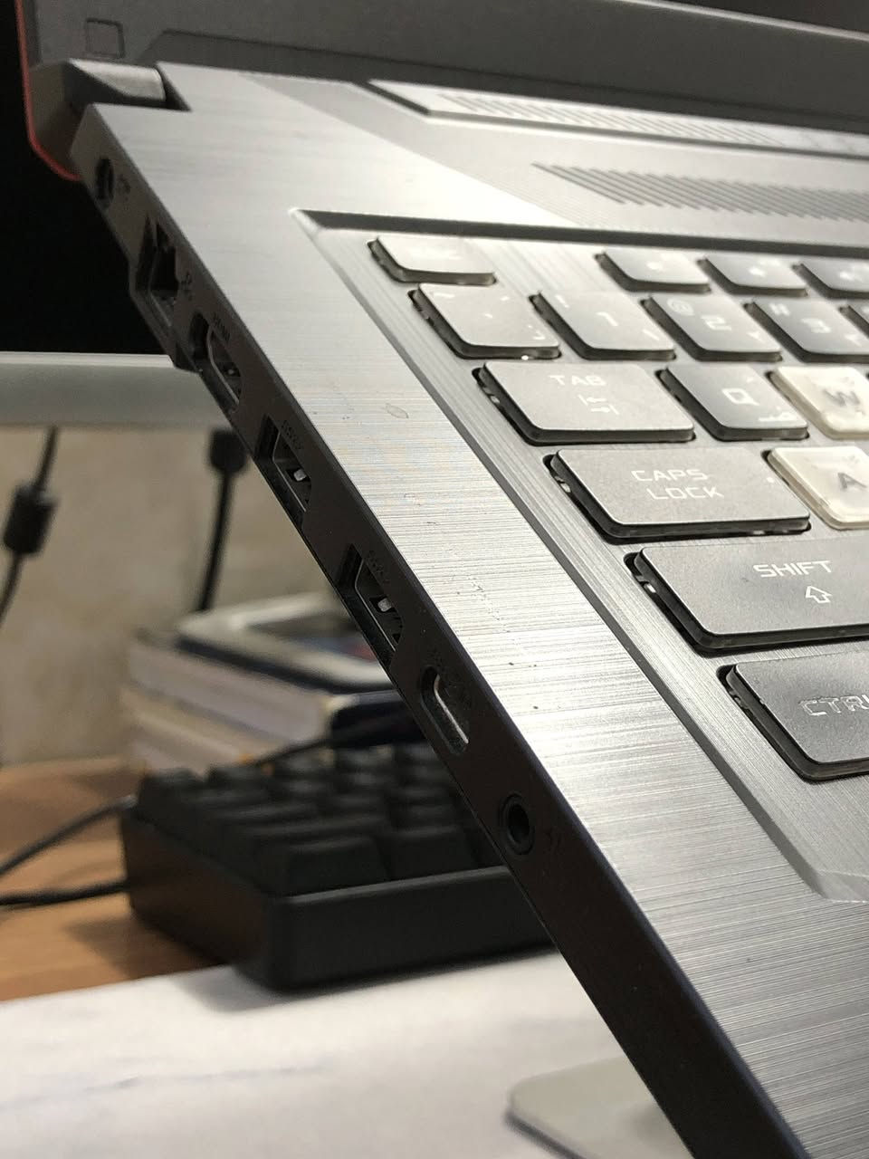 ASUS TUF Gaming A17
جهاز نظافته 90% استخدام شخصي الشاحن والكارتون موجود

مواصفاته:
Model:FA706IH
Processor: AMD Ryzen 7 4800H with Radeon Graphics
RAM: 32.0 GB
Hard: 1.5 SSD TB
GPU: NVIDIA GeForce GTX 1660 Ti GB
Display: 17.3-inch, FHD Value IPS-level, Refresh Rate:144Hz, Adaptive-Sync

Audio: DtsX Ultra
Backlit Chiclet Keyboard 1-Zone RGB
Touchpad
Cooling: Self Cleaning
Easy to Upgrade

HDMI + 3USB + 1type C + headphone jack

سعر الجهاز : 800 الف

رابط الجهاز في الموقع الرسمي
https://www.asus.com/us/laptops/for-gaming/tuf-gaming/asus-tuf-gaming-a17/


**إذا كنت صاحب هذا الإعلان وتريد حذفه لأي سبب، رجاءا أرسل رسالة إلى الدعم الفني**