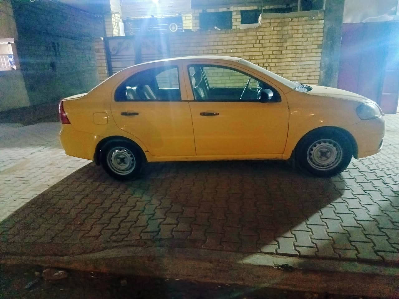 افيو خليجي موديل(11) بسمي سنويه تنتهي بل( 29 )بيهة رشات صبغ مكينه مفتوح كير عادي مكينه خير من الله دواخل جديده رقم انكليزي تدفئه تبريد شغال الكمبريسر بي صوت السعر (52)وبيهة مجال المكان بغداد الشعب للستفسار (***********)
