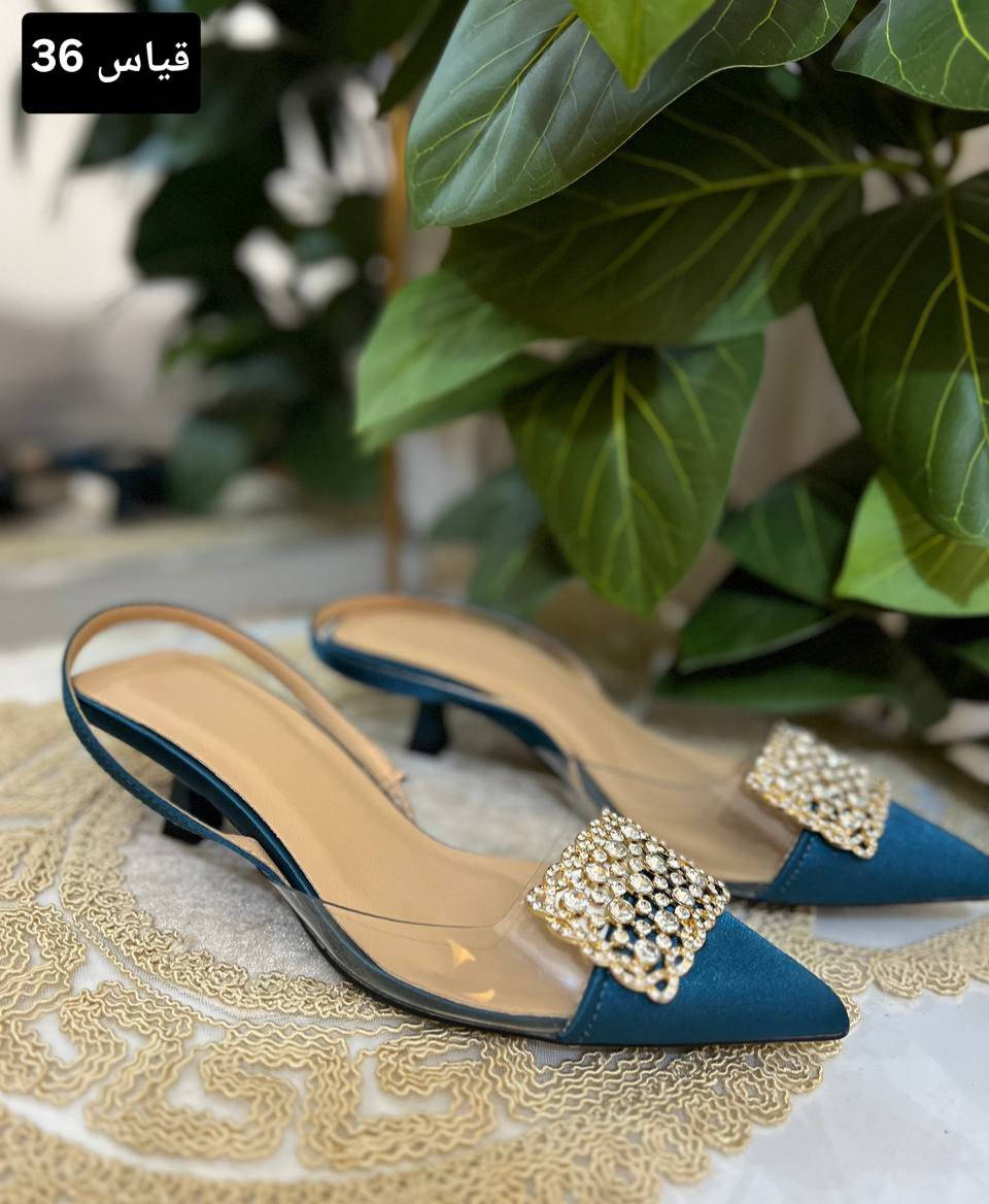 شوفو جمااال القطع المتوفره بضاعه جديدة 😍💙
أرقى الماركات كوالتي درجه اولى 
توصيل للمحافظات 3 فقط
تابعو البيج كل كم يوم توصلني بضاعه جديده 🦋💙


**إذا كنت صاحب هذا الإعلان وتريد حذفه لأي سبب، رجاءا أرسل رسالة إلى الدعم الفني**