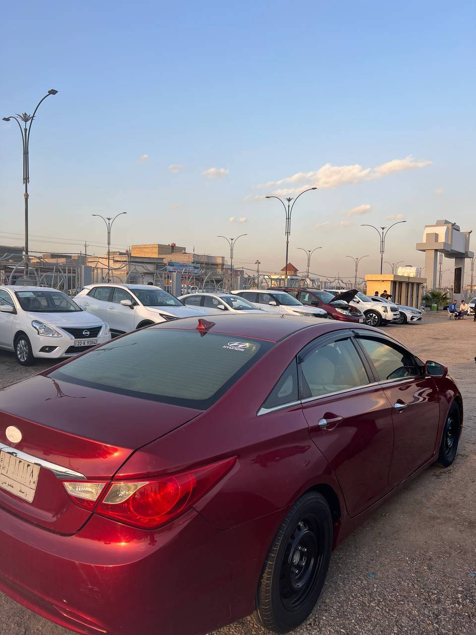 سوناتا موديل ٢٠١٢ وارد امريكي. 
مكينة وگير وحدادية بالكارتون
السيارة نظافتها مثل ما موضح بالصور 
السيارة ليبل واحد بدون تبديل 
تحكم ستيرن وكاميرا وشاشة ولايت زنون واشاير لد
تبريد وتدفئة شغال طخم رنگات وتايرات جديد
سنوية ل٢٠٢٨ رقم واسط وشرط التحويل 
راعيها بالحمزة. 
مكان السيارة بالبصرة 
السعر ١١٥ وبيها مجال 
للتواصل 

***********
***********
