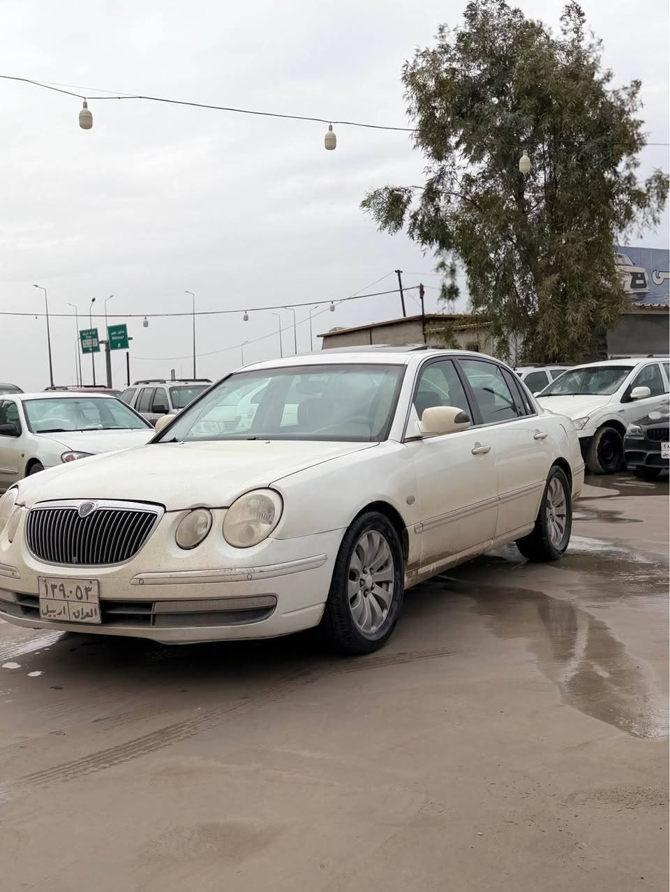 للبيع كيا اوبيروز حاكمي
موديل 2009 
فول فول مواصفات 
20ورقه عليها غرامه ينزل من السعر 
سعر قفل قفل 75ورقه يعني 55صافي
تحويل أو وكاله نفس اليوم
كير معرك التبريد تتفيه كله شرط
سدر تايرات كله كامل شغل اطلع
مكان السيارة اربيل 
***********
*********** أربيل, العراق
