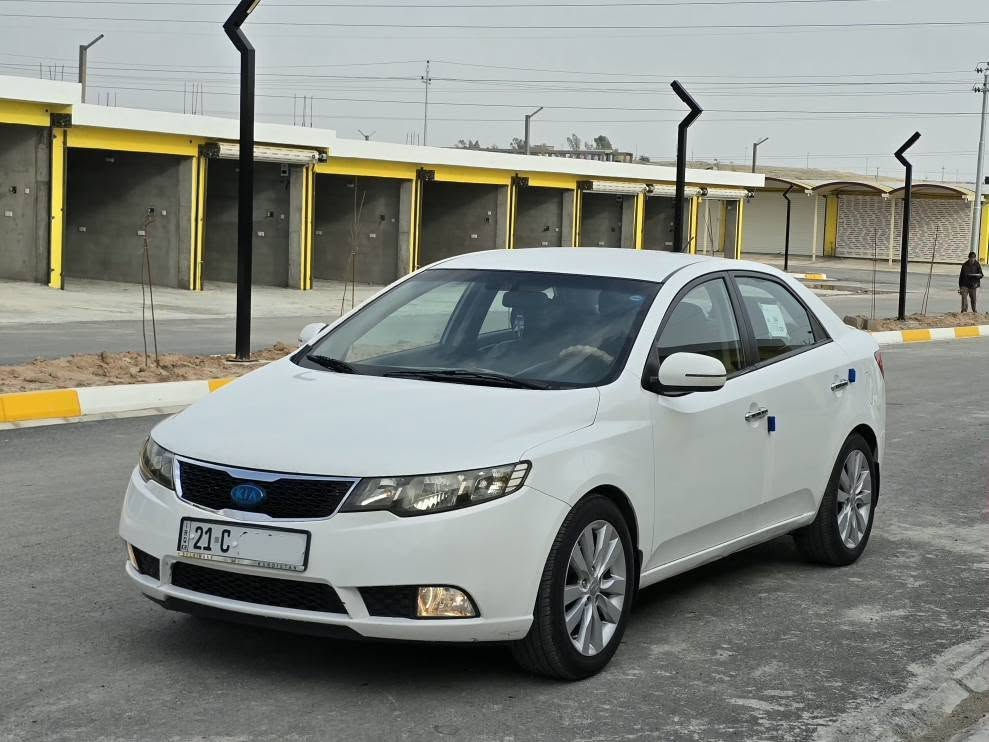 للبيع كيا سيراتو 2012 خليجي ✅
رقم سليمانيه الدولي مجدد تحويل مباشر 
محرك 1600 دووش شرط برغي ممفتوح منه
سياره مكفوله بدون صبغ و بدون تبديل بدون حادث
فقط بيهه شبرين بارد و فحص السونر بالمنشور 
تتفئه و تبريد ثلج + تخم تاير جديد شادله 
سعر السياره 114 ورقه فقط 
عنوان السياره ديالى - خانقين 
للاستفسار 📲  ***********

مواصفات السياره 🔰
( شفتات بالستيرن + حساسات خلفيه + تبريد لمس بيانو +
مريات شفط + تحكمات جهتين + 5 ويلكب حجم 17 بلادي +
داخل اسود المرغوب + كير 6 نمر + بريك ABS + اشاير بالمري ) خناقين, ديالى
