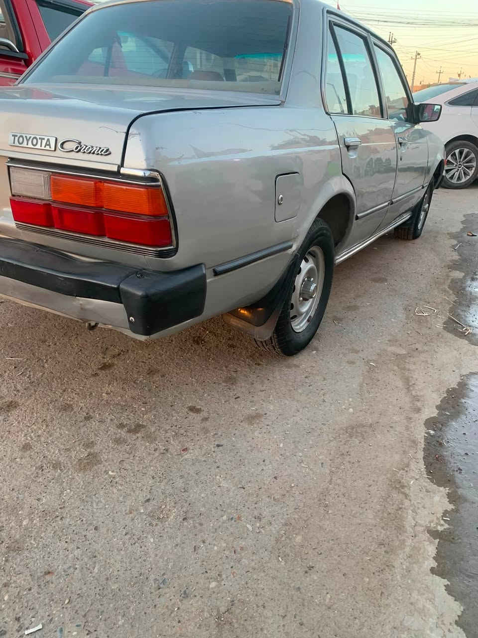 سلام عليكم سياره كرونه 1981اللبيع نظيفه محرك كير تبريد شغال رقم بغداد صبغ عام سياره جاهزه سعره 40 العنوان صلاح الدين قضاء بلد رقم تلفون ***********

