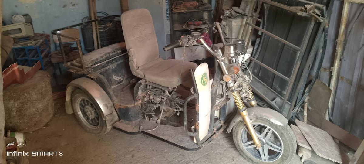 دراجة معوقين 3 تايرات للبيع
نقصها محرك 
السعر 400 الف وبيها مجال 
مكاني بغداد الشعلة ***********

