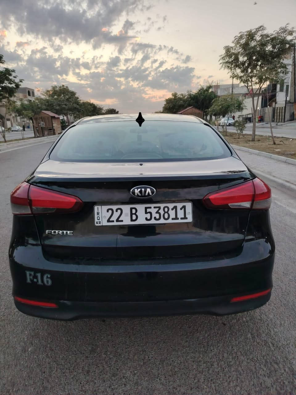 سلام عليكم 
فورتي 2017 
رقم اربيل باسمي شرط تحويل سنوية جديدة 
كلشي موضع بالصور والسونار مرفق بالصور 
موصفات عاديه سياره نضيفه وحلوه تجي وتشوف 
قطرة دواخل مابيها السعر المطلوب 100 وبيها مجال 
مكان سياره بغداد 
ما متواجد ع فيس هذا رقمي ***********
