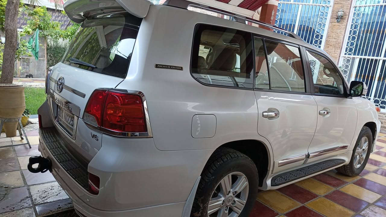 جكساره لاند كروز موديل 2015 السياره مكفوله تبدل جاملغ ايسر بسبب الخدش الموقع بابل رقم السياره بغداد المالك بابل السياره باسم المالك 390 ورفقه ***********
