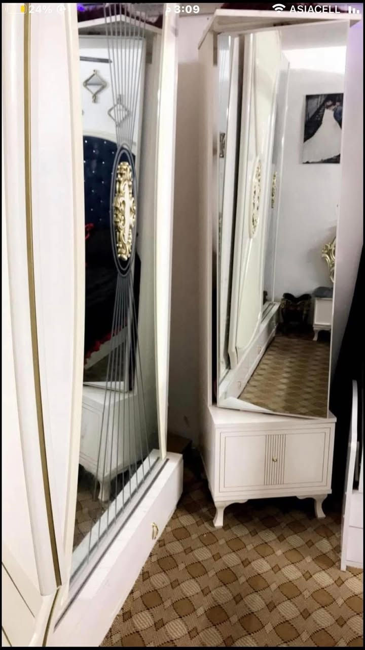 السلام عليكم غرفه تركية 9 قطع للبيع يردله تبديل سكه الكنتور 
واضرار بسيطه وسعرها اريده 400
مكاني منطقه طالب العلي مقابيل بوب الشام


**إذا كنت صاحب هذا الإعلان وتريد حذفه لأي سبب، رجاءا أرسل رسالة إلى الدعم الفني**